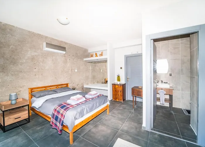 Chardonnay Guest With Great View For Nature Lovers * Kerínia