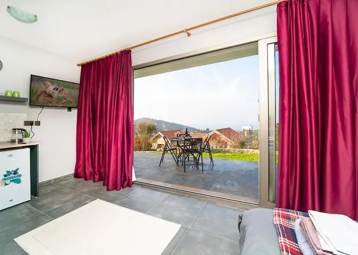 Chardonnay Guest With Great View For Nature Lovers Hétvégi ház Kerínia