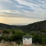 Chardonnay Guest With Great View For Nature Lovers 乡村民宿