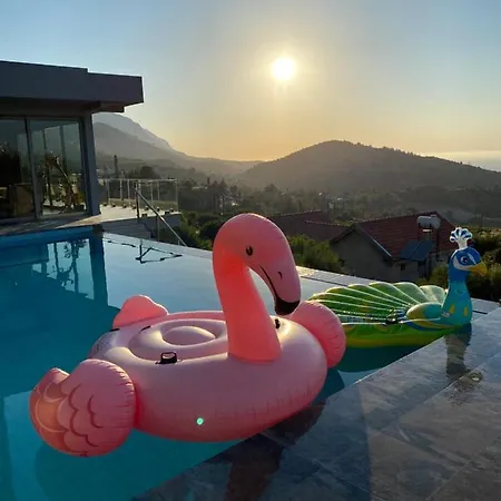 컨트리하우스 Chardonnay Guest With Great View For Nature Lovers 키레니아