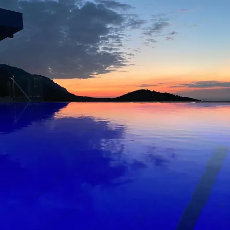 Chardonnay Guest With Great View For Nature Lovers 컨트리하우스 *