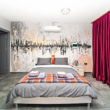 Chardonnay Guest With Great View For Nature Lovers 컨트리하우스 키레니아