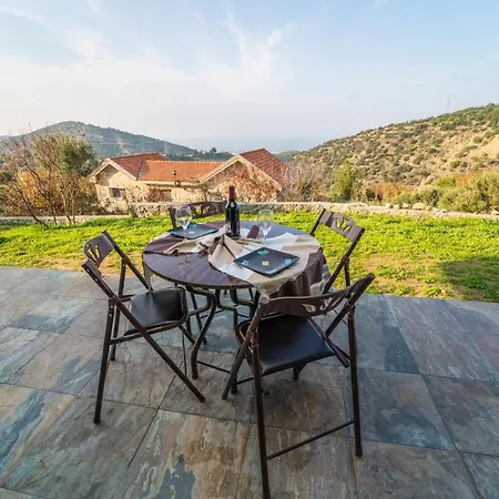 Chardonnay Guest With Great View For Nature Lovers Country house *