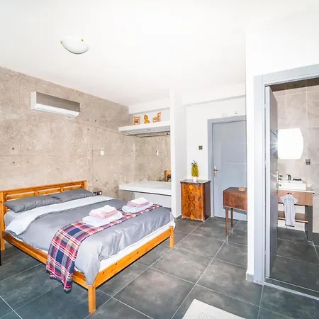 Chardonnay Guest With Great View For Nature Lovers * Kyrenia (Northern Cyprus)