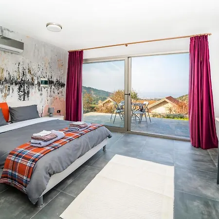 Chardonnay Guest With Great View For Nature Lovers * Kyrenia (Northern Cyprus)
